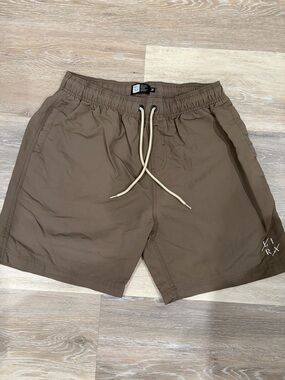 Tilly's Brown Men's Drawstring Shorts
